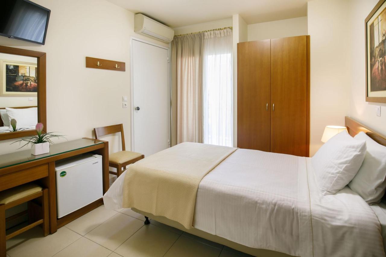 Hotel Athina Lamía Eksteriør bilde