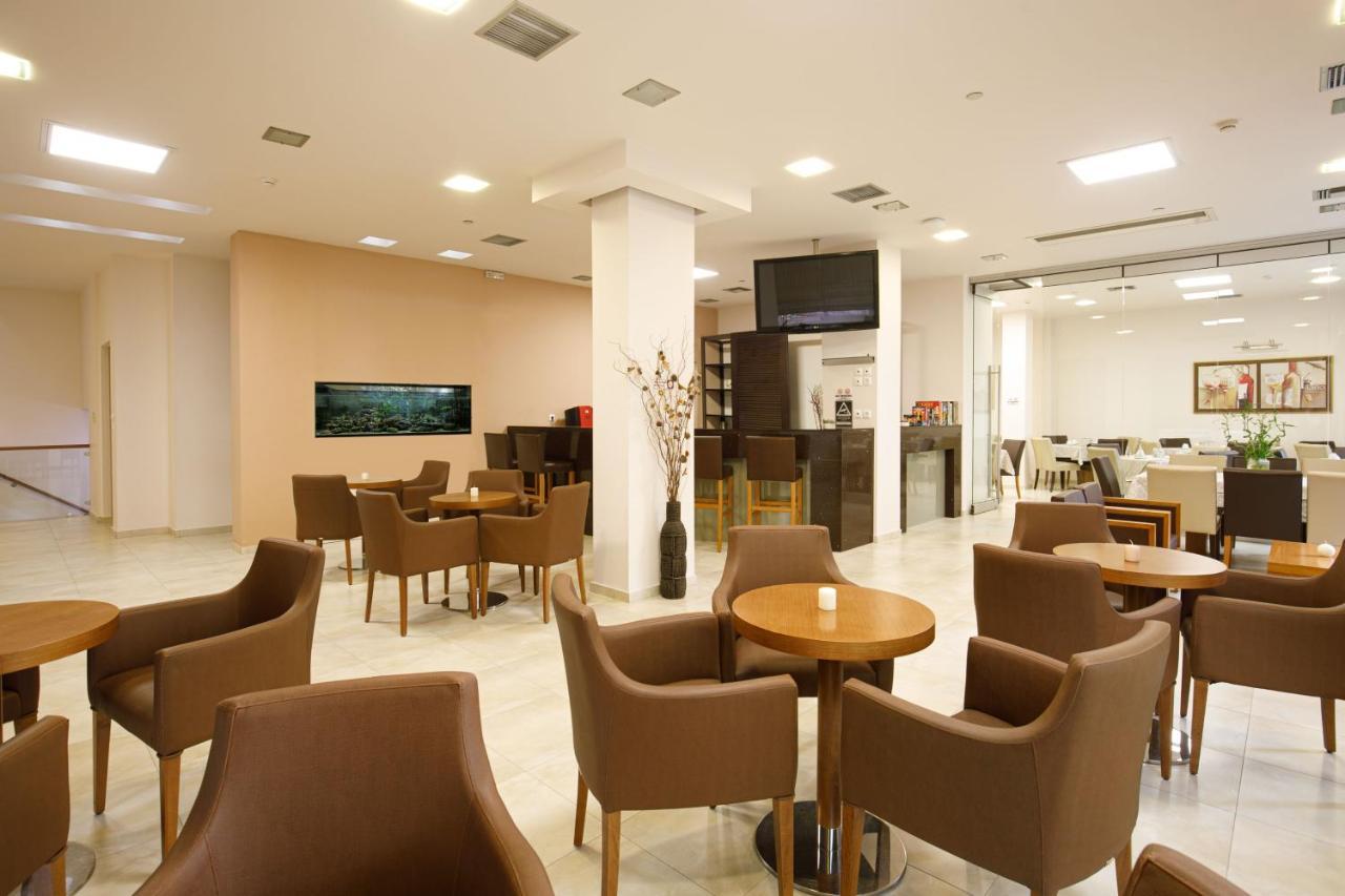 Hotel Athina Lamía Eksteriør bilde